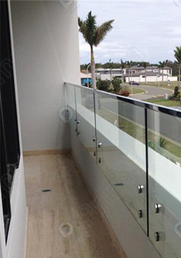 Standoff Glass Railing
