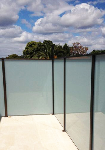 Aluminum Glass Railing