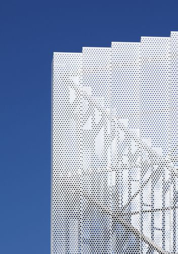 Metal Panel Curtain Wall