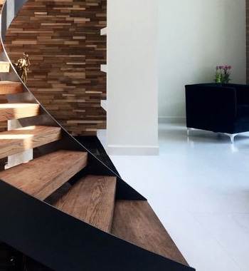 Curved Staircase view 4