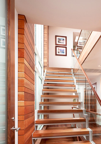 U Channel Staircase