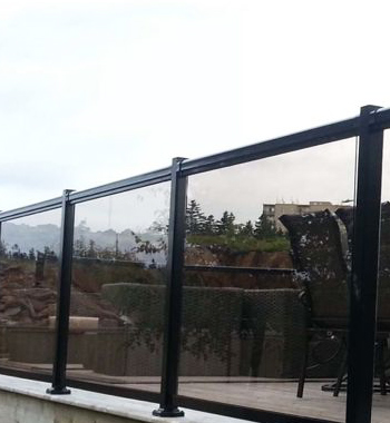 Aluminum Glass Railing view 4