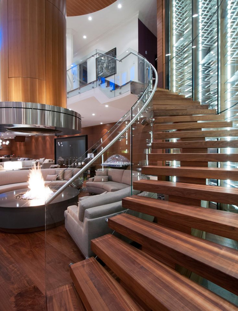 Curved Staircase view 3
