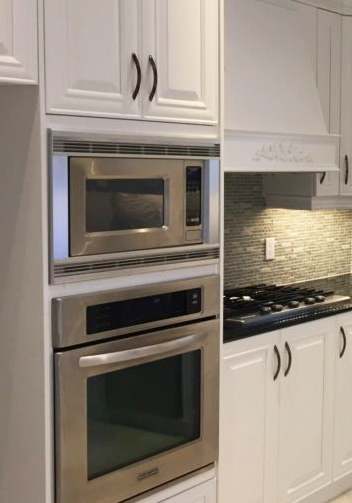 Lacquer Finish Kitchen Cabinet