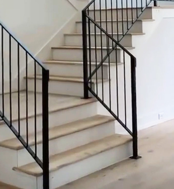 Aluminum Post Railing view 4